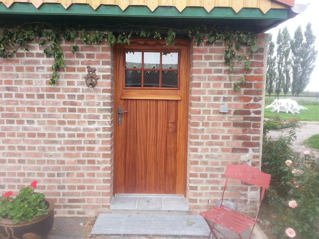 Gite De La Ferme Des Crins Blancs Villa อาซบรูค ห้อง รูปภาพ